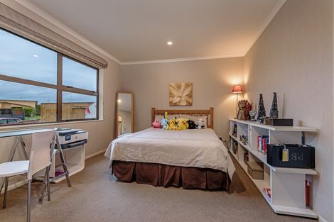 Photo of property in 6 Brooklyn Heights Drive, Kelvin Grove, Palmerston North, 4414