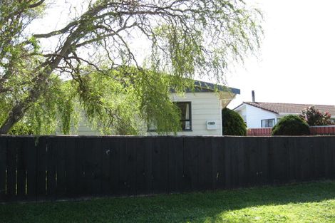 Photo of property in 12 Rosewood Place, Paraparaumu, 5032