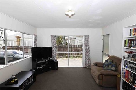 Photo of property in 39c Avalon Drive, Nawton, Hamilton, 3200