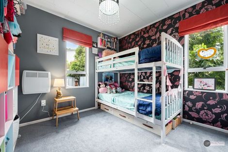 Photo of property in 208b Major Drive, Kelson, Lower Hutt, 5010