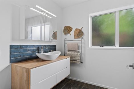 Photo of property in 42 Cheviot Street, Mangawhai Heads, Mangawhai, 0505