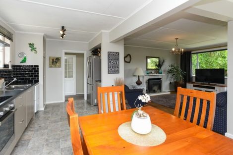 Photo of property in 6 Bennett Street, Waipawa, 4210