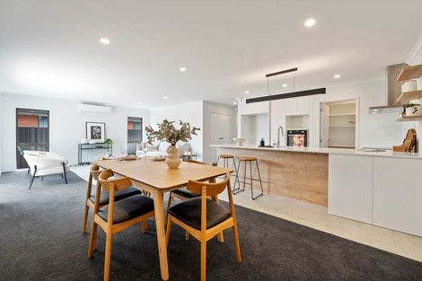 Photo of property in 9 Paihere Street, Huapai, Kumeu, 0810