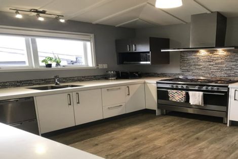 Photo of property in 20 Toorak Avenue, Avonhead, Christchurch, 8042