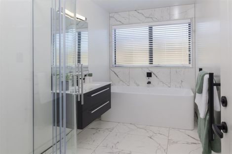 Photo of property in 5 Ciaran Close, Broomfield, Christchurch, 8042