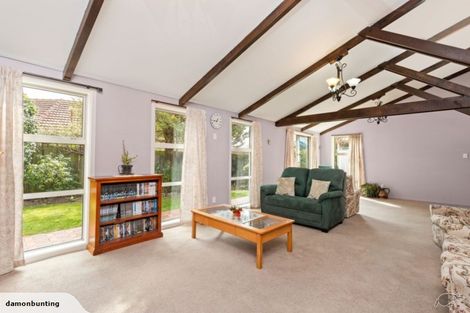 Photo of property in 28 Erin Crescent, Mairehau, Christchurch, 8013