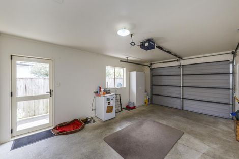 Photo of property in 2a Belfast Place, Roslyn, Palmerston North, 4414