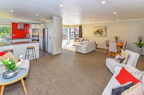 Photo of property in 12 Larkspur Court, The Gardens, Auckland, 2105