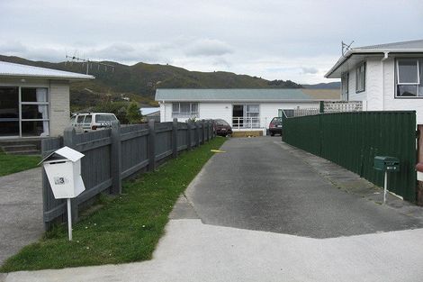 Photo of property in 13a Kendal Grove, Wainuiomata, Lower Hutt, 5014