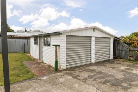 Photo of property in 22 Thyra Street, Dannevirke, 4930