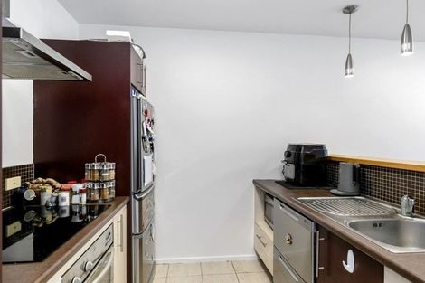 Photo of property in Monterey Apartments, 3/232 Middleton Road, Glenside, Wellington, 6037