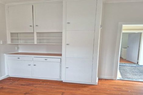 Photo of property in 137 Seabrook Avenue, New Lynn, Auckland, 0600