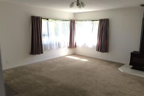Photo of property in 4 Kopu Place, Clendon Park, Auckland, 2103