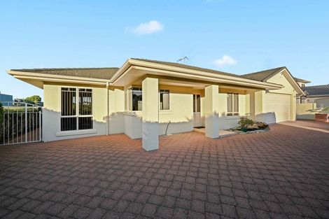 Photo of property in 12 Millthorpe Crescent, Pukete, Hamilton, 3200