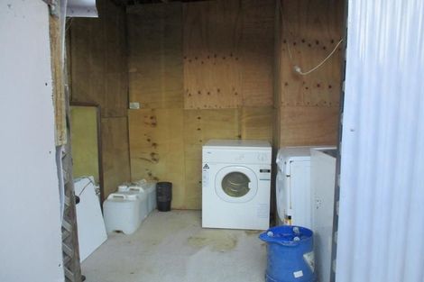 Photo of property in 35 Airlie Road, Plimmerton, Porirua, 5026