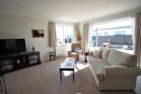 Photo of property in 7 Walker Place, Alexandra, 9320