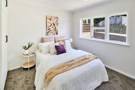 Photo of property in 73 Logie Street, Stokes Valley, Lower Hutt, 5019