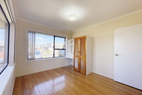 Photo of property in 43 Mclean Avenue, Papatoetoe, Auckland, 2025