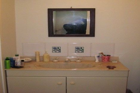 Photo of property in 10 Queens Drive, Kilbirnie, Wellington, 6022