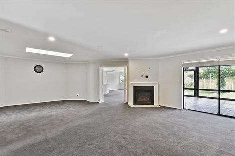 Photo of property in 22 Everlea Place, Alfriston, Auckland, 2105