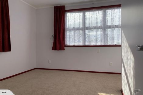 Photo of property in 1/645 Swanson Road, Swanson, Auckland, 0612