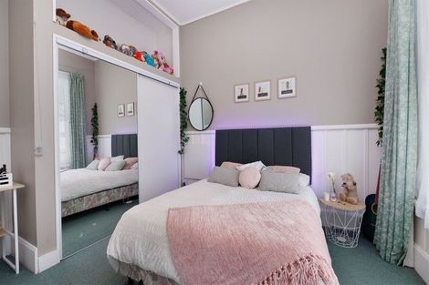 Photo of property in 1 Exeter Street, Lyttelton, 8082