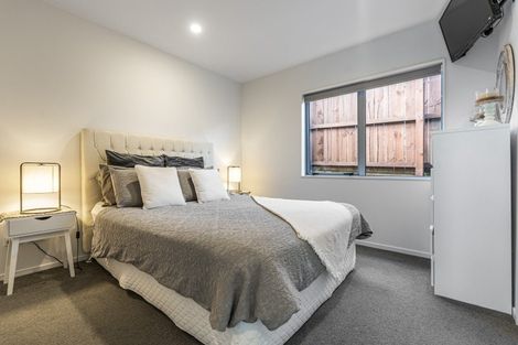 Photo of property in 14 Waikohi Avenue, Glenbrook, 2681