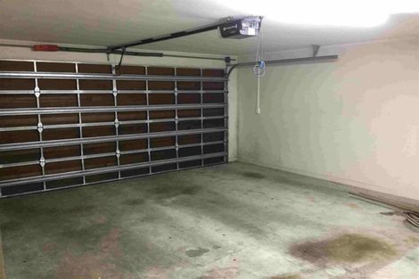 Photo of property in 38 Vinograd Drive, Te Atatu Peninsula, Auckland, 0610