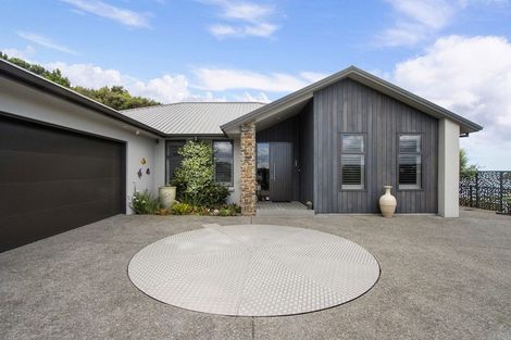 Photo of property in 49 Lakeside Terrace, Omokoroa, 3114