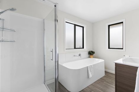 Photo of property in 15 Rubus Street, Wanaka, 9382