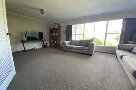 Photo of property in 4 Julia Place, Tawa, Wellington, 5028