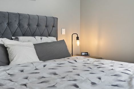 Photo of property in 75 Kamara Road, Glen Eden, Auckland, 0602