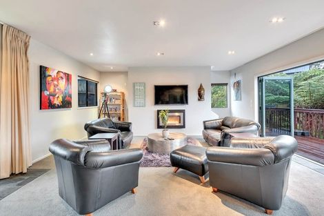 Photo of property in 172 Shaw Road, Oratia, Auckland, 0604