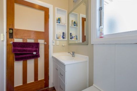 Photo of property in 34 Kirk Street, Otaki, 5512