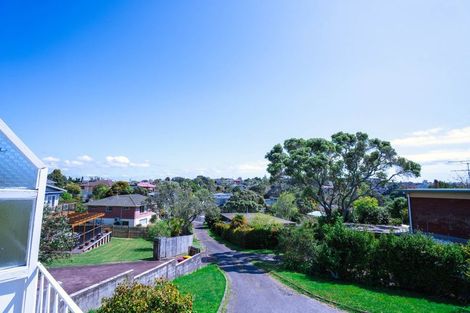Photo of property in 1/7 Castleton Drive, Howick, Auckland, 2014