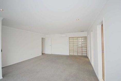 Photo of property in 2/39 John Davis Road, Mount Roskill, Auckland, 1041