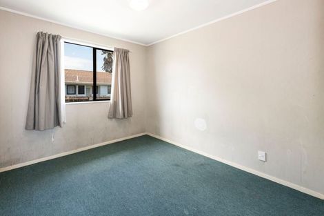 Photo of property in 1/41 Taitimu Drive, Weymouth, Auckland, 2103