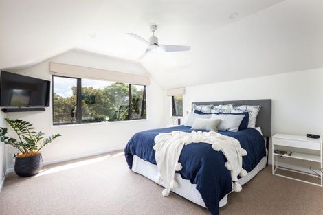 Photo of property in 5-7 Adam Lile Drive, Highlands Park, New Plymouth, 4312