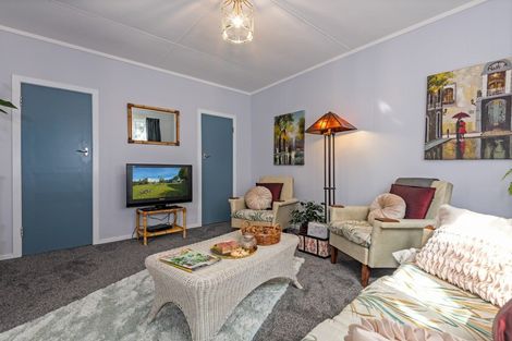 Photo of property in 17 Matai Street, Marton, 4710