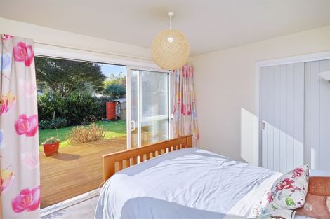 Photo of property in 16 Ferry Road, Woodend Beach, Kaiapoi, 7691