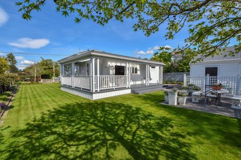 Photo of property in 12 Rhodes Street, Carterton, 5713