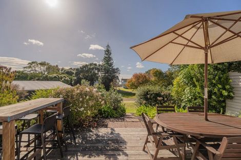 Photo of property in 17 Mccall Avenue, Pauanui, Hikuai, 3579