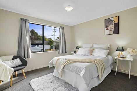 Photo of property in 1b Sunny Grove, Wainuiomata, Lower Hutt, 5014