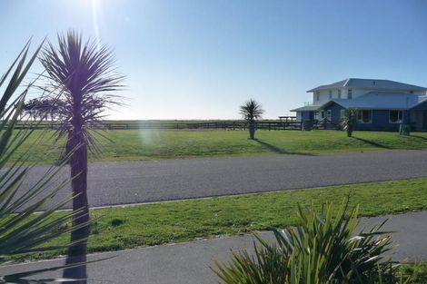 Photo of property in 15 Elley Drive, Carters Beach, Westport, 7825