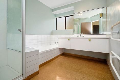 Photo of property in 13 Saunders Close, Whitby, Porirua, 5024