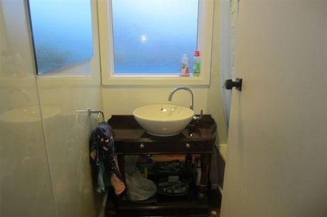 Photo of property in 42 Koe Street, Moana, 7872