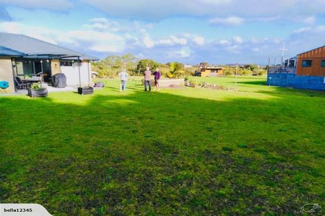 Photo of property in 10 Waimanu Place, Ruakaka, 0116