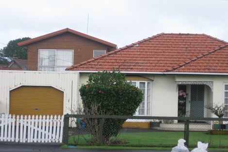 Photo of property in 1/5 Opaheke Road, Papakura, 2110