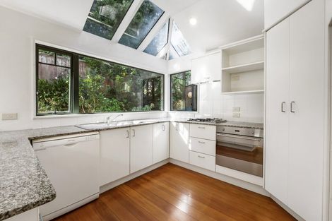 Photo of property in 31 Jubilee Avenue, Devonport, Auckland, 0624