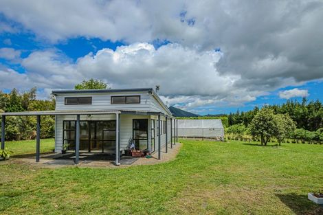 Photo of property in 119 Engles Road, Shannon, 4821